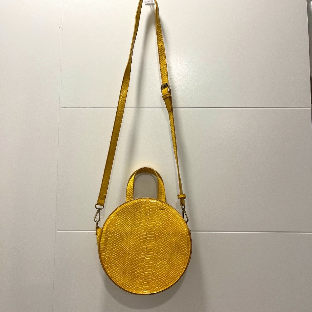 Yellow Pocketbook